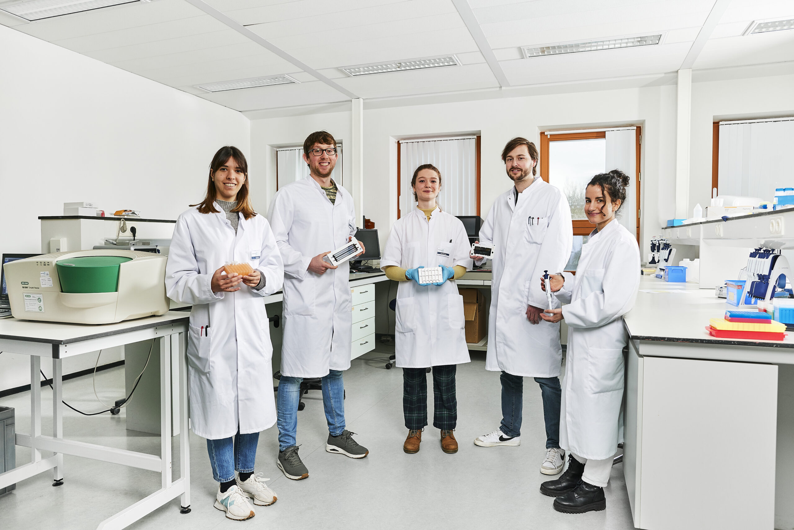 Lab groep 3 scaled RNA Sequencing Services
